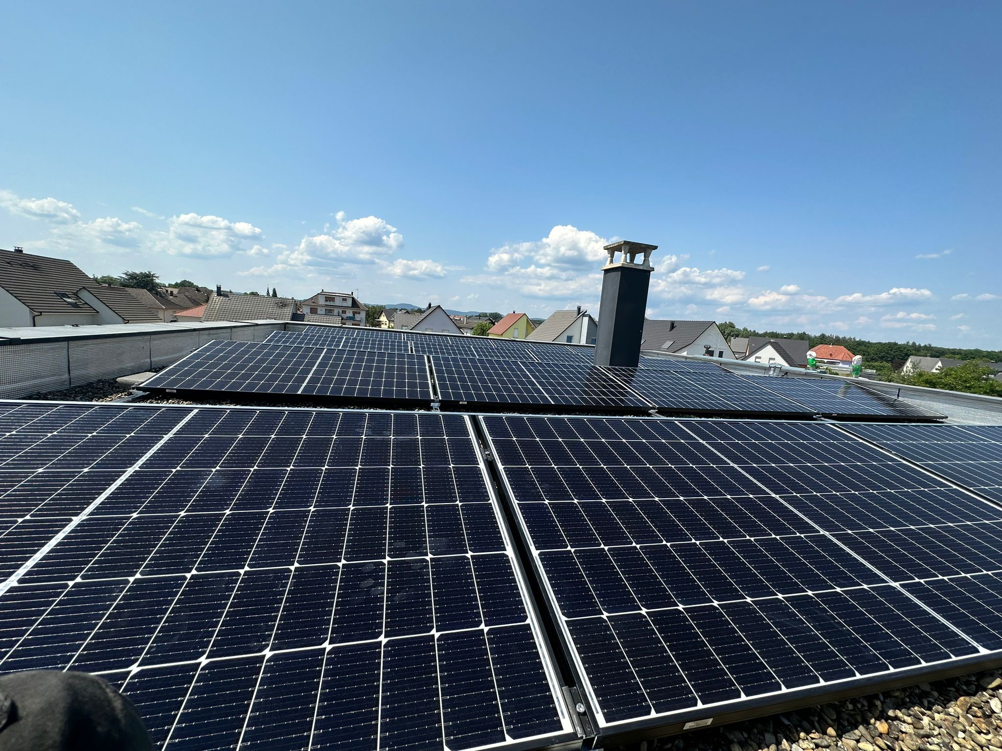 découvrez les solutions de panneaux photovoltaïques dans le haut-rhin pour une énergie renouvelable et durable. profitez d'installations adaptées à vos besoins et réduisez votre empreinte carbone tout en réalisant des économies sur vos factures d'électricité.