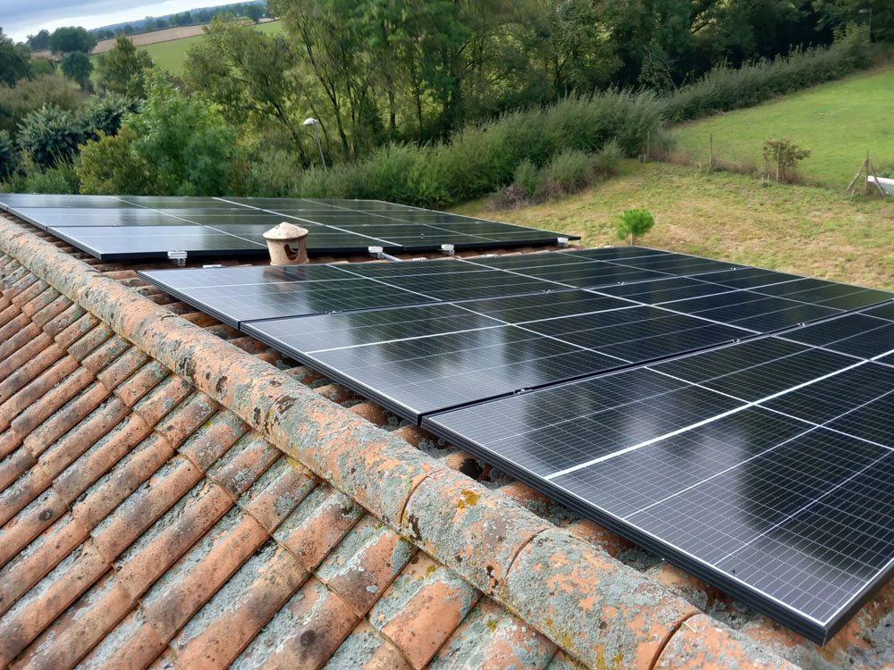 découvrez nos solutions de panneaux photovoltaïques à lille pour réduire votre facture d'électricité tout en respectant l'environnement. profitez d'une énergie renouvelable et durable adaptée à vos besoins.