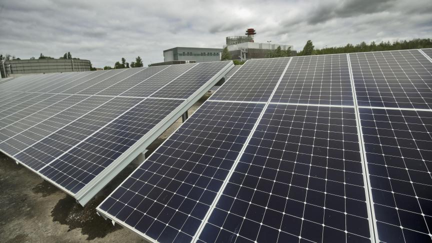 découvrez notre sélection de panneaux photovoltaïques à lille pour une énergie solaire durable et économique. profitez des conseils d'experts pour optimiser votre installation et réduire vos factures d'électricité.