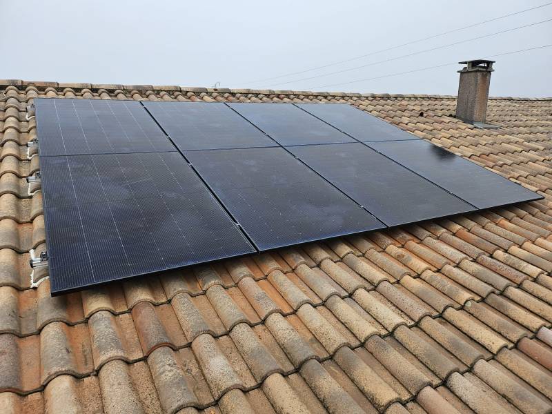 découvrez nos services professionnels pour l'installation de panneaux photovoltaïques en lot-et-garonne. profitez d'énergies renouvelables pour réduire vos factures d'électricité et contribuer à un avenir durable. contactez nos experts pour un devis personnalisé et adapté à vos besoins.