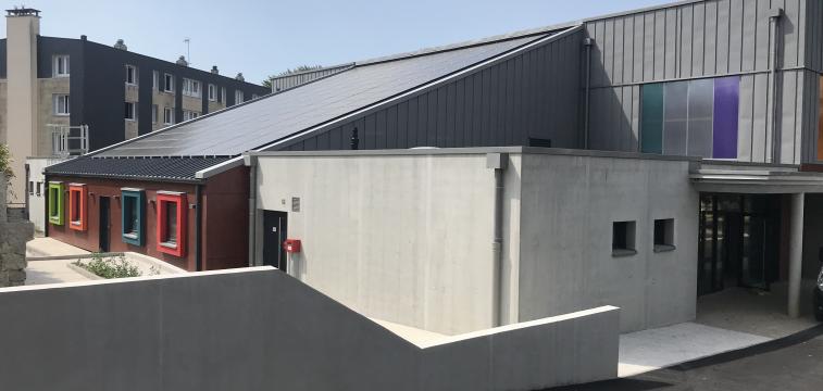 découvrez les avantages des panneaux photovoltaïques dans la manche. optimisez votre consommation d'énergie, réduisez votre facture et contribuez à la transition écologique grâce à des solutions solaires adaptées à vos besoins.