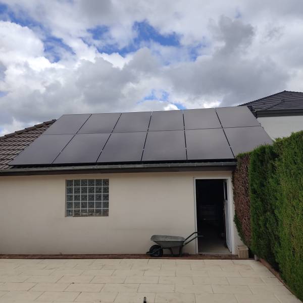 découvrez les avantages des panneaux photovoltaïques dans le pas-de-calais. optimisez votre consommation d'énergie et faites des économies tout en contribuant à la protection de l'environnement. profitez d'installations de qualité adaptées à vos besoins.