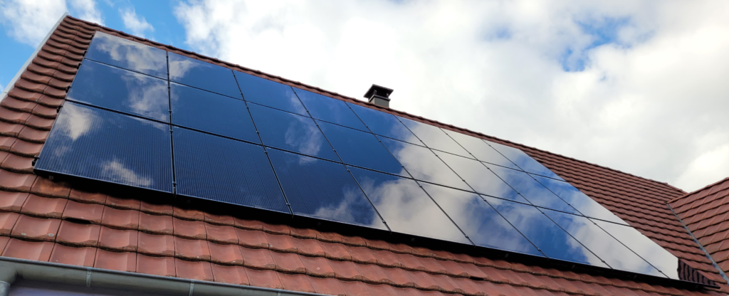 découvrez nos solutions de panneaux photovoltaïques à strasbourg pour une énergie durable et économique. profitez des avantages de l'énergie solaire tout en préservant l'environnement.