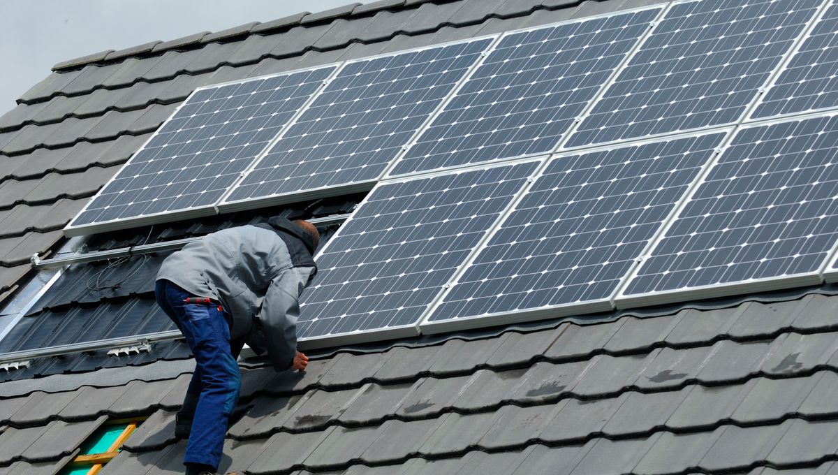 découvrez comment l'installation de panneaux solaires peut réduire significativement votre facture d'énergie. informez-vous sur les avantages financiers, les économies possibles et la durabilité des solutions solaires pour un avenir énergétique plus responsable.