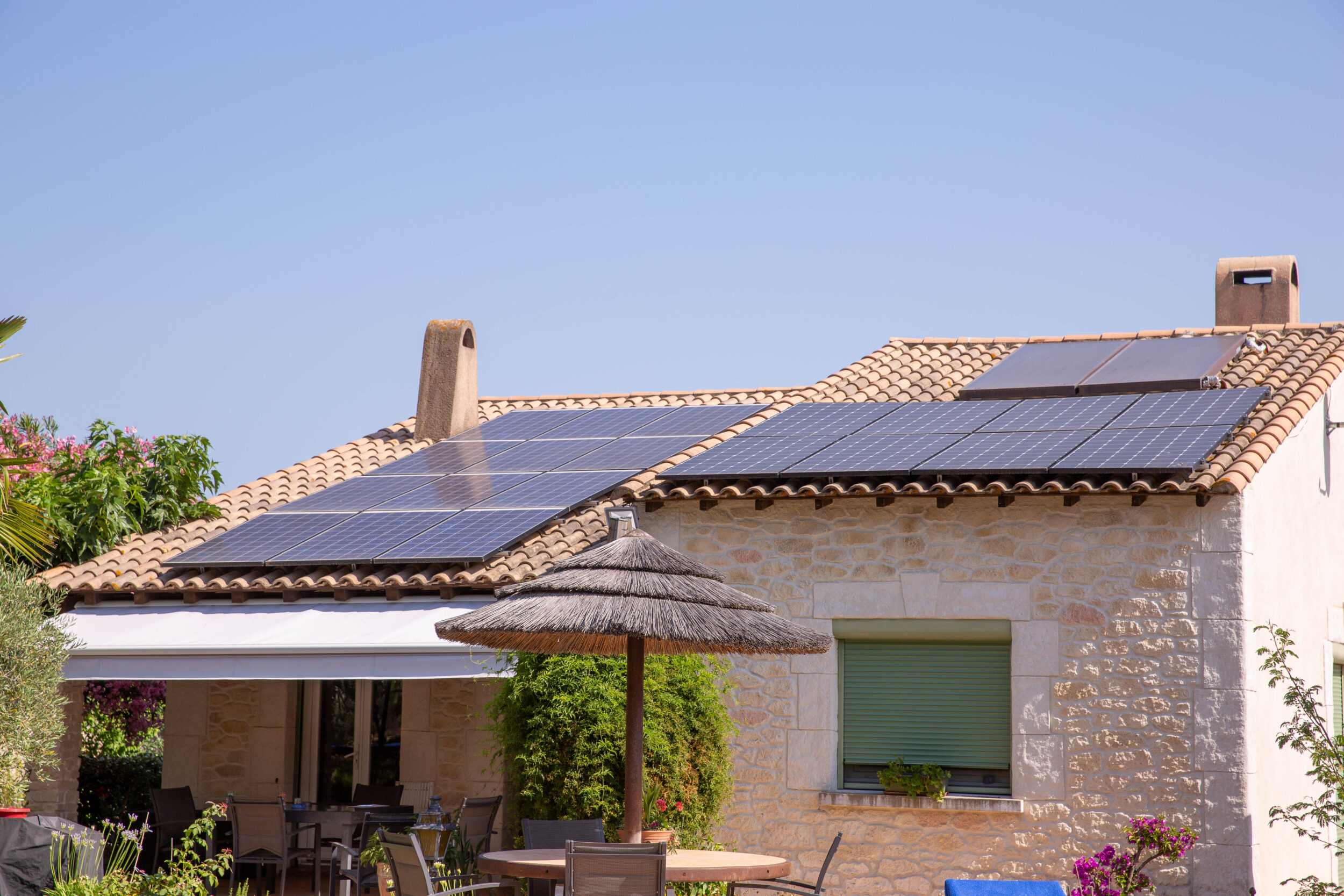 découvrez comment obtenir des panneaux solaires gratuits grâce à des subventions et des programmes d'aide. transformez votre consommation d'énergie et réduisez vos factures tout en adoptant une solution durable pour l'environnement.