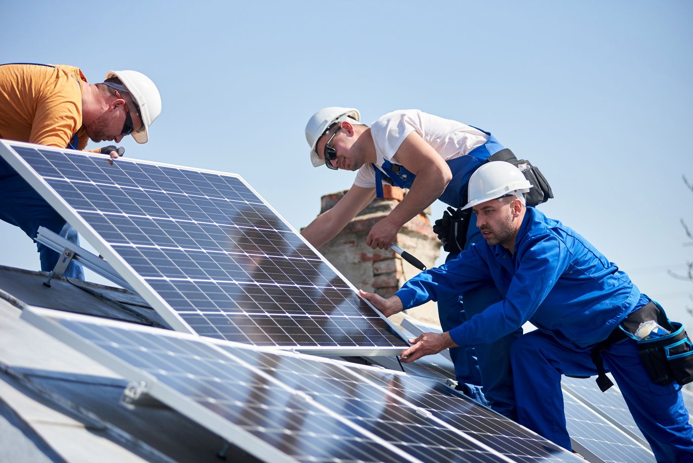découvrez notre guide complet sur les panneaux solaires à lyon : avantages, coût, installation et aides financières. adoptez l'énergie renouvelable pour une maison plus éco-responsable et réduisez vos factures d'électricité dès aujourd'hui.