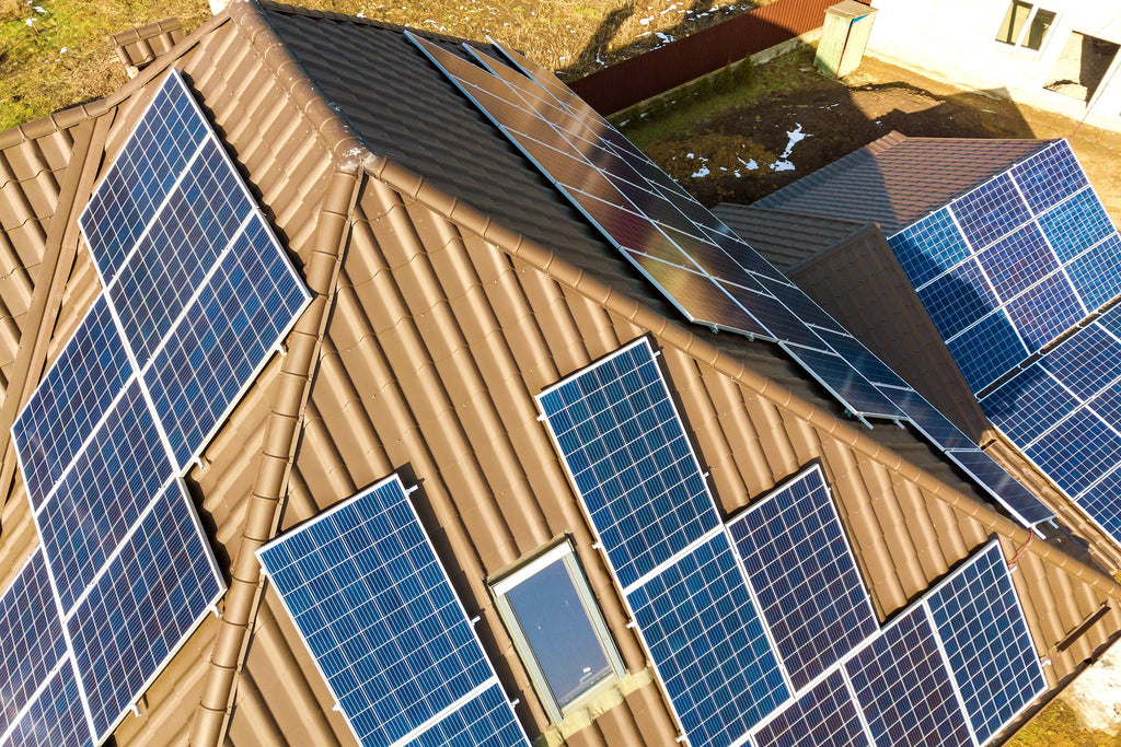 découvrez comment installer des panneaux solaires pour une maison de 120m² et réduire vos factures d'énergie. informez-vous sur les avantages, les coûts et les économies d'énergie potentielles offertes par les panneaux solaires dans votre projet de rénovation ou de construction.
