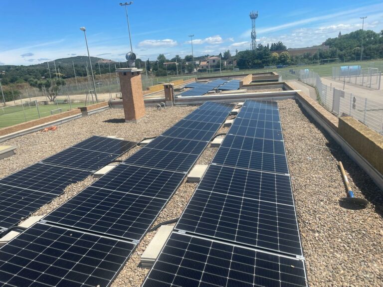 découvrez les panneaux solaires professionnels à chapelle. optimisez votre consommation d'énergie grâce à des solutions écologiques et performantes. informez-vous sur les avantages des énergies renouvelables et faites le choix d'une installation durable pour votre entreprise ou votre domicile.