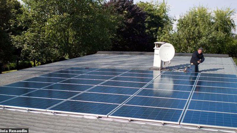 découvrez comment les panneaux solaires sur toit plat peuvent transformer votre espace en une source d'énergie renouvelable efficace. optimisez votre consommation d'énergie tout en contribuant à la protection de l'environnement grâce à des installations adaptées à vos besoins.