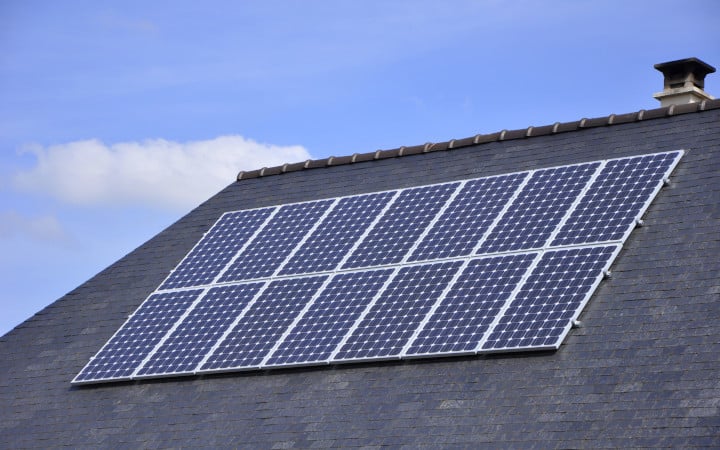 découvrez comment les panneaux solaires pour toiture transforment votre maison en une source d'énergie durable. optimisez votre consommation d'électricité, réduisez vos factures et contribuez à la protection de l'environnement avec des solutions photovoltaïques adaptées à vos besoins.