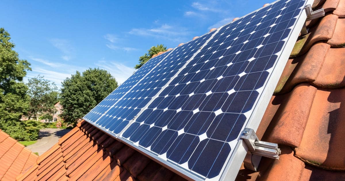 découvrez les avantages des panneaux solaires pour votre toiture : une solution éco-responsable qui réduit vos factures d'énergie et valorise votre bien immobilier. profitez d'une installation sur mesure et maximisez votre indépendance énergétique.