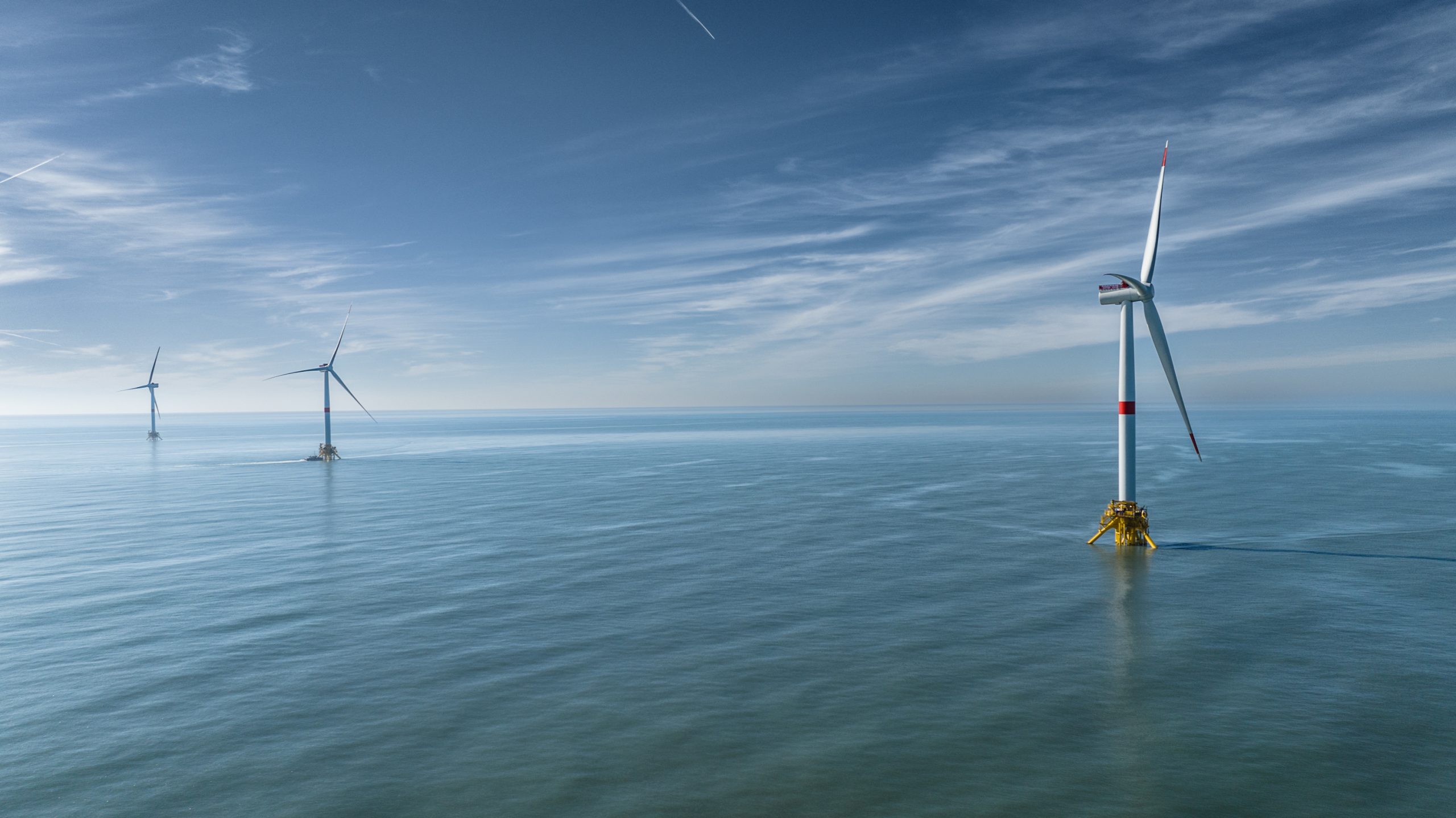 découvrez le parc éolien flottant en france, une innovation verte qui utilise les ressources maritimes pour produire de l'énergie renouvelable. explorez les avantages environnementaux et économiques de cette technologie de pointe tout en participant à la transition énergétique.