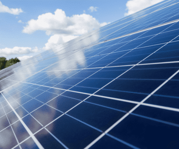 découvrez les avantages de l'énergie photovoltaïque : une solution renouvelable et économique pour réduire votre facture d'électricité et contribuer à la protection de l'environnement. apprenez tout sur l'installation et l'entretien de panneaux solaires.