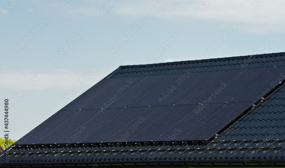 découvrez les avantages d'une installation photovoltaïque de 3 kwc, idéale pour réduire vos factures d'électricité et contribuer à une énergie durable. profitez d'une solution écologique et performante pour alimenter votre maison tout en préservant l'environnement.