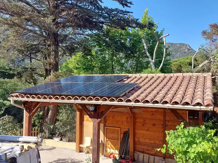 découvrez l'énergie solaire avec notre système photovoltaïque de 9 kw, idéal pour réduire vos factures d'électricité et contribuer à un avenir durable. performances optimales et installation facile pour un confort énergétique inégalé.