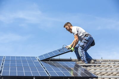 découvrez comment bénéficier des aides pour l'autoconsommation photovoltaïque en france. optimisez votre installation solaire et réduisez vos factures d'électricité grâce aux subventions et incitations gouvernementales.