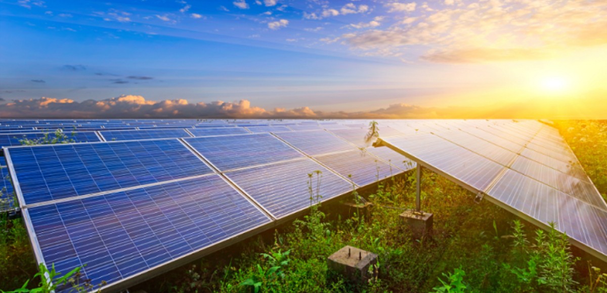 découvrez les avantages du photovoltaïque collectif : une solution solaire partagée qui permet à plusieurs ménages de bénéficier d'une énergie renouvelable, de réduire leurs factures d'électricité et de promouvoir une démarche éco-responsable. optez pour une transition énergétique collaborative et placez-vous en tête de la lutte contre le changement climatique.