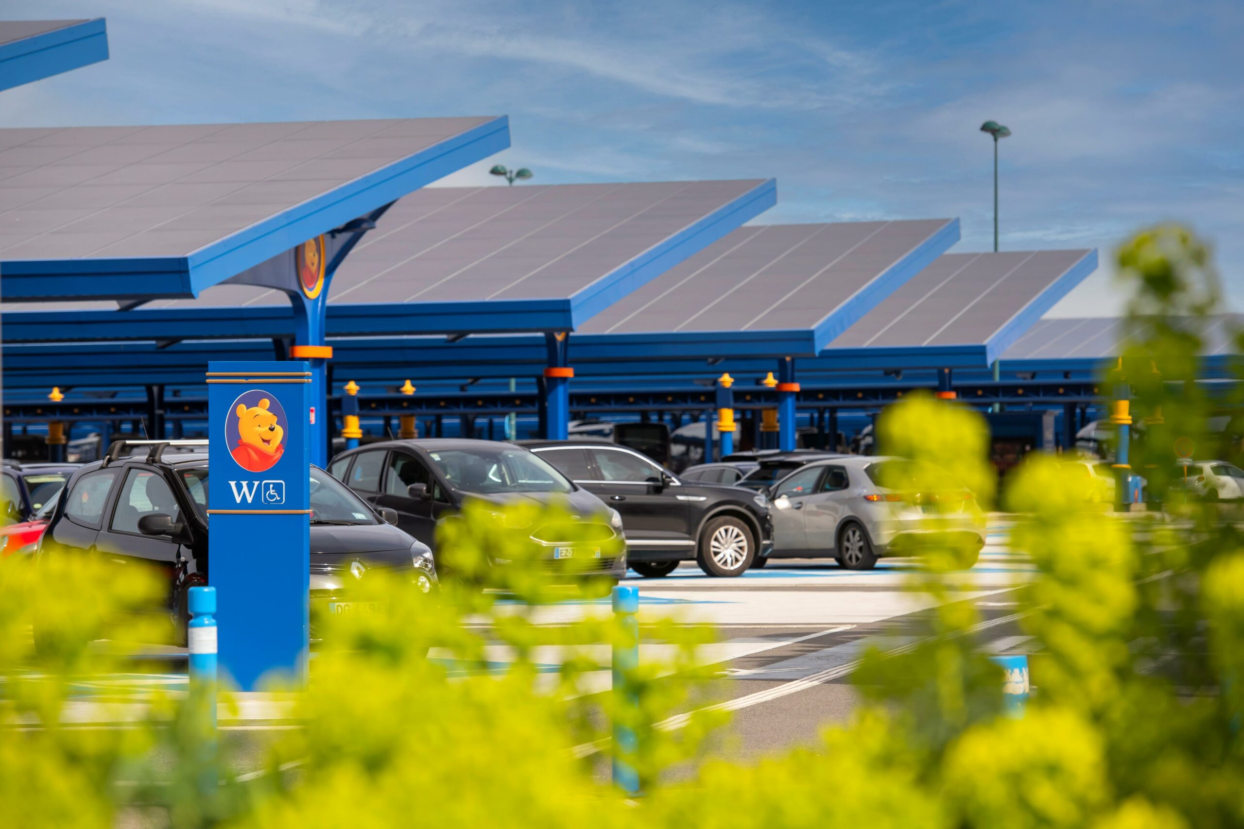 découvrez les solutions photovoltaïques à paris pour produire votre propre électricité verte. profitez des avantages des panneaux solaires, réduisez votre facture énergétique et contribuez à la transition écologique, tout en valorisant votre patrimoine.