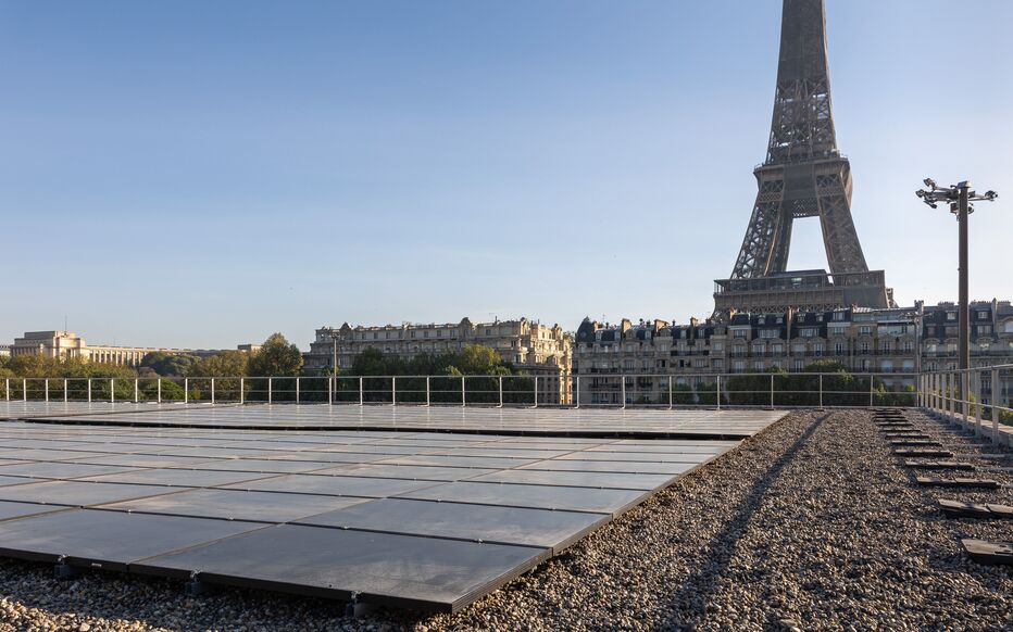découvrez les solutions photovoltaïques à paris pour une énergie renouvelable et durable. optez pour l'installation de panneaux solaires et réduisez votre facture d'électricité tout en préservant l'environnement.