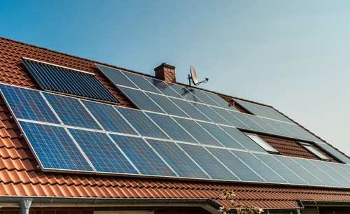 découvrez comment le photovoltaïque peut transformer l'énergie de votre maison en un investissement durable et rentable. apprenez à produire votre propre électricité, réduire vos factures et contribuer à un avenir écoresponsable grâce à des solutions adaptées aux particuliers.