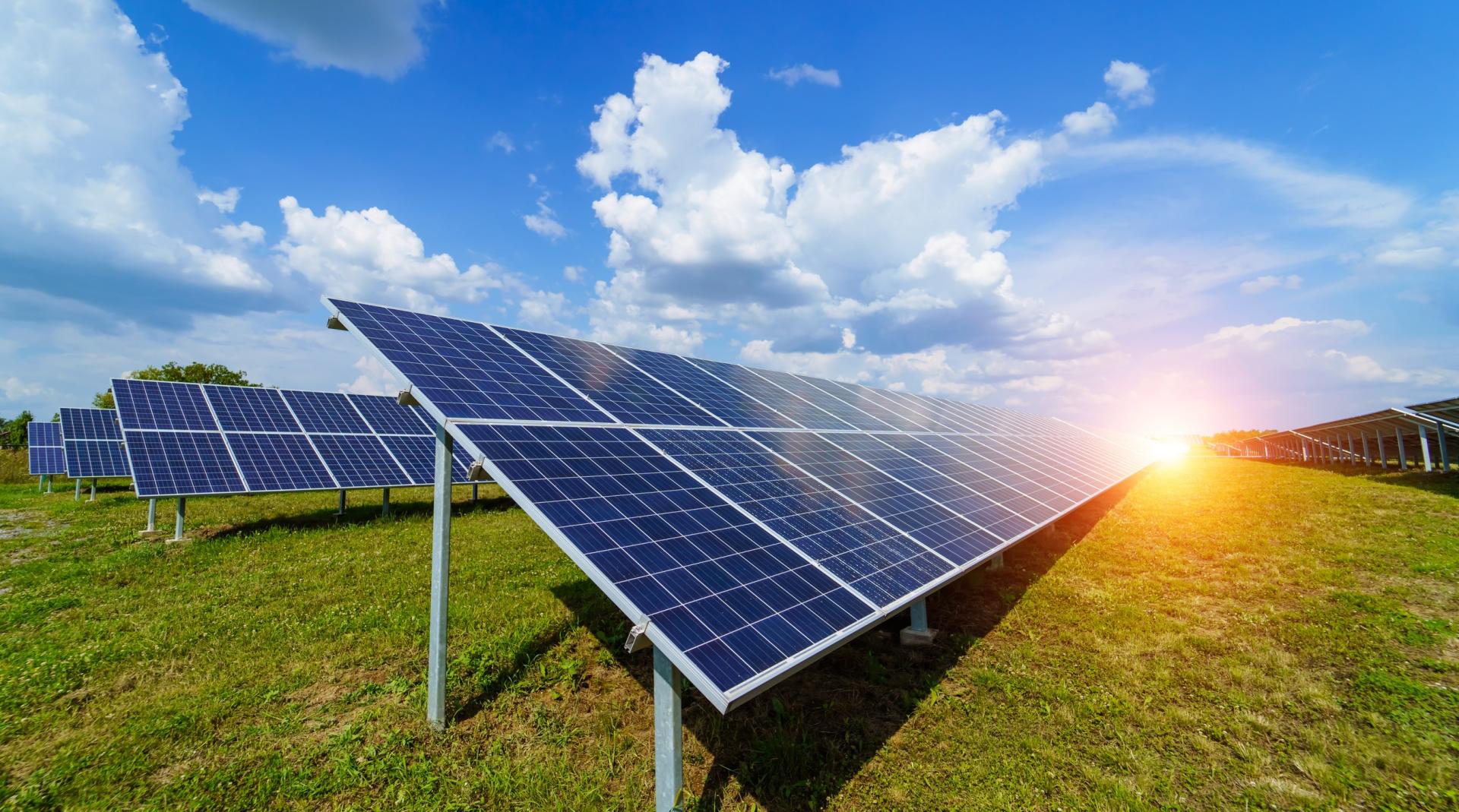 découvrez les avantages du photovoltaïque au sol pour une énergie durable et renouvelable. apprenez comment cette solution innovante contribue à réduire votre empreinte carbone tout en optimisant votre production d'électricité.
