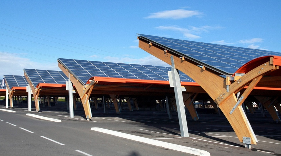 découvrez comment l'installation de panneaux photovoltaïques sur les parkings transforme ces espaces en sources d'énergie renouvelable. optimisez l'utilisation de votre parking tout en contribuant à la transition énergétique et en réduisant votre empreinte carbone.