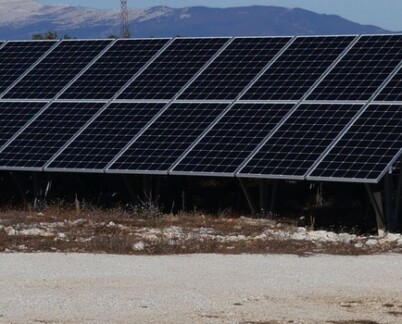 découvrez les avantages de choisir un installateur photovoltaïque dans le luberon. profitez d'une expertise locale, d'un accompagnement personnalisé et de solutions adaptées à votre environnement pour maximiser l'efficacité de votre installation solaire.