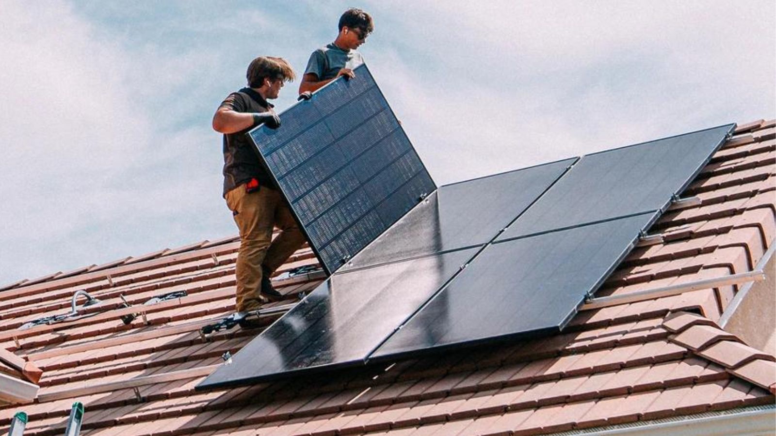 découvrez les prix de l'aérovoltaïque, une solution innovante alliant production d'énergie solaire et éolienne. comparez les tarifs, bénéficiez des aides financières et faites le choix d'une énergie verte pour votre projet.