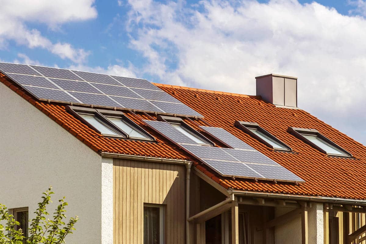 découvrez tout ce qu'il faut savoir sur les prix et l'installation des panneaux solaires. informez-vous sur les différentes options disponibles, les coûts associés et les étapes d'installation pour profiter d'une énergie propre et renouvelable.