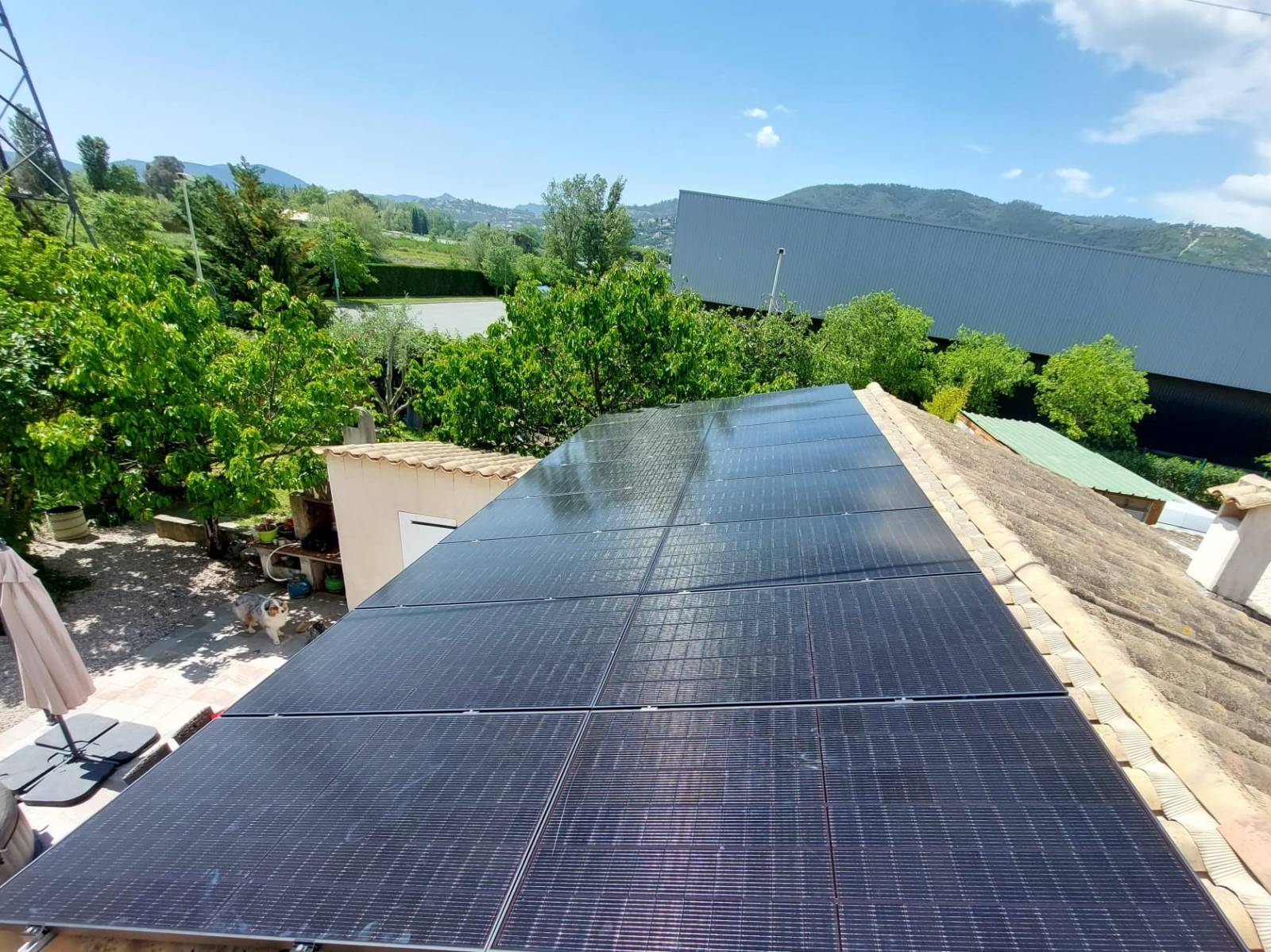 découvrez les tarifs compétitifs pour l'installation d'un système photovoltaïque de 6 kwc. optimisez votre consommation d'énergie et réduisez vos factures tout en contribuant à la transition énergétique. obtenez des devis personnalisés et informez-vous sur les aides disponibles.