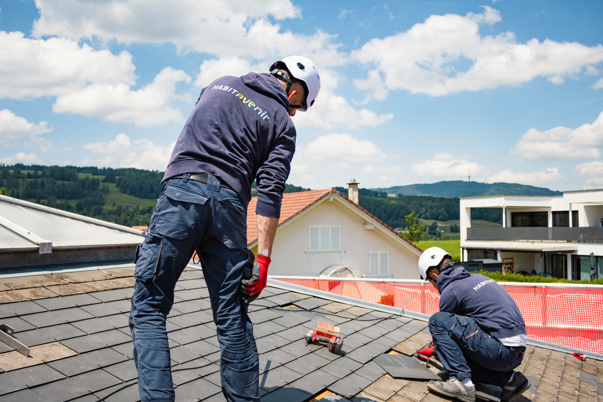 découvrez le coût d'installation d'un système photovoltaïque de 9 kwc. comparez les prix et les services pour maximiser vos économies d'énergie et rentabiliser votre investissement. obtenez un devis personnalisé dès maintenant!