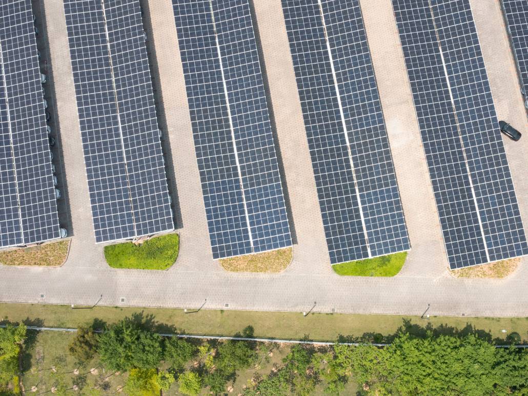 découvrez les prix des ombrières solaires et optez pour une solution économique et écologique pour votre espace extérieur. profitez d'un abri fonctionnel tout en réduisant votre facture d'électricité grâce à l'énergie solaire.