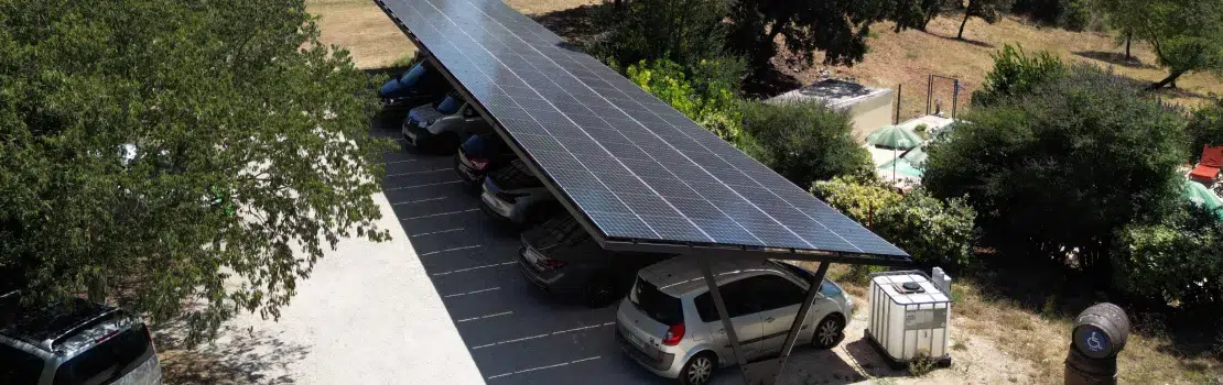 découvrez les prix des ombrières solaires et profitez d'une solution écologique pour abriter vos véhicules tout en produisant de l'énergie renouvelable. comparez les différentes options et investissez dans un avenir durable.
