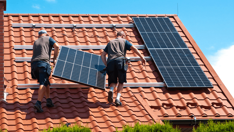 découvrez les prix des panneaux solaires et économisez sur votre facture d'électricité tout en contribuant à la protection de l'environnement. comparez les offres et trouvez la solution idéale pour votre maison.
