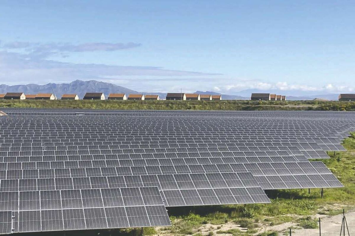 découvrez les prix des panneaux solaires proposés par engie et faites le choix d'une énergie renouvelable et économique pour votre maison. comparez les offres et trouvez la solution adaptée à vos besoins énergétiques.