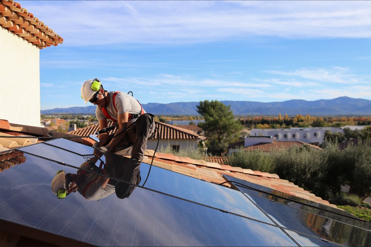 découvrez notre solution de production d'énergie solaire de 3 kwc, idéale pour répondre à vos besoins énergétiques tout en réduisant votre empreinte carbone. profitez d'une installation fiable et performante pour un avenir durable.