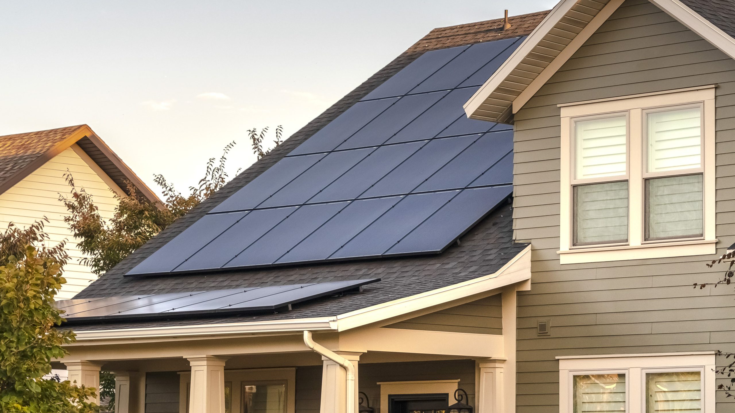 découvrez les solutions photovoltaïques pour les particuliers et transformez votre maison en une source d'énergie durable. informez-vous sur les avantages, les installations et les aides financières disponibles pour optimiser votre consommation d'électricité tout en préservant l'environnement.