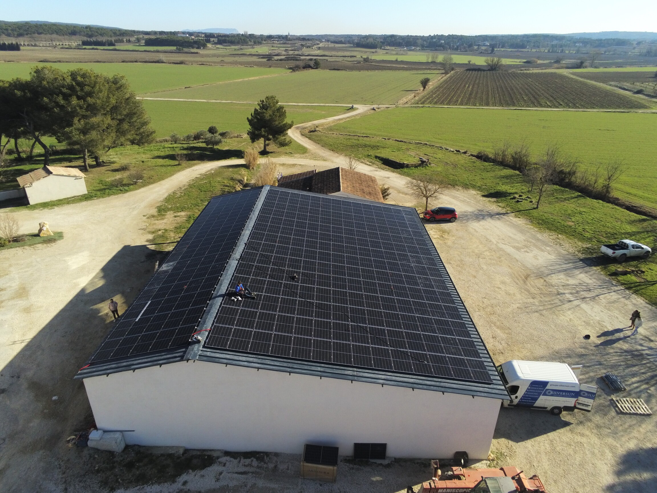 découvrez notre projet innovant de panneaux solaires à lambesc, conçu pour promouvoir l'énergie renouvelable et réduire votre facture d'électricité. participez à la transition écologique tout en bénéficiant d'un retour sur investissement durable.