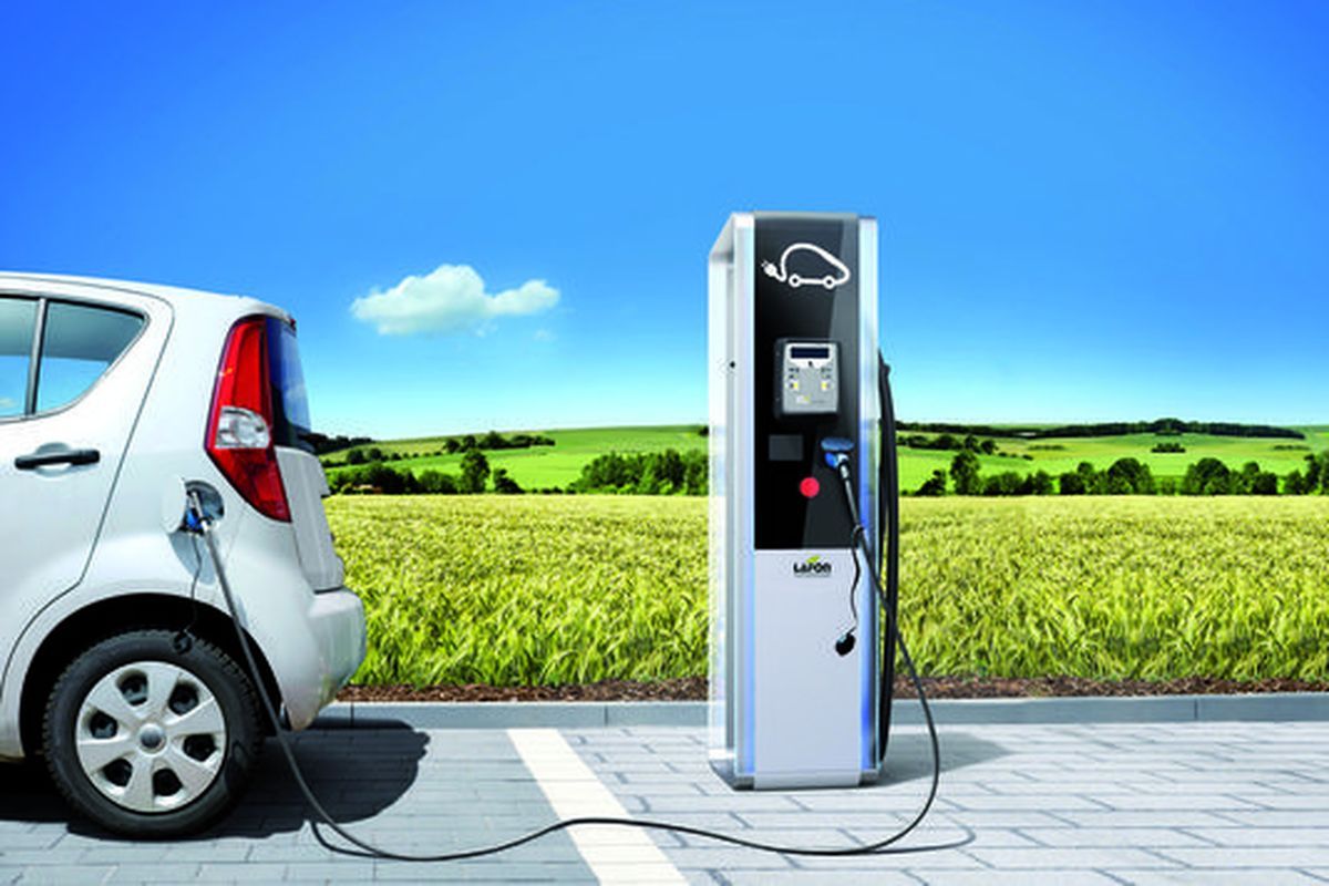 découvrez les meilleures solutions de recharge pour voitures électriques : stations, services, et conseils pour optimiser votre expérience de conduite électrique. énergie renouvelable, rapidité et accessibilité au cœur de votre transition vers une mobilité durable.