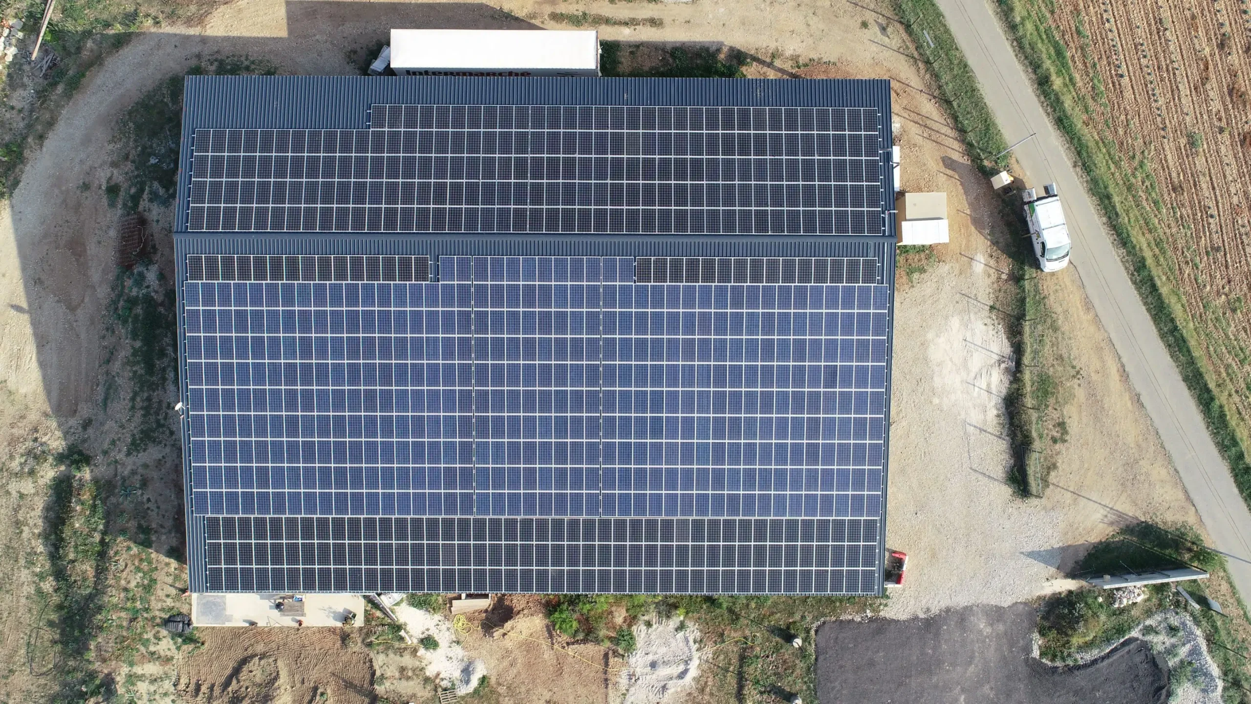 découvrez les dernières réglementations concernant l'énergie solaire en france. informez-vous sur les normes, les aides financières et les démarches administratives pour optimiser vos projets solaires.