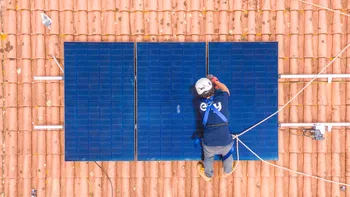 découvrez comment générer des revenus grâce à l'énergie solaire. apprenez les différentes méthodes pour rentabiliser votre installation solaire, maximiser vos économies d'énergie et envisager des solutions rentables et durables pour votre avenir énergétique.