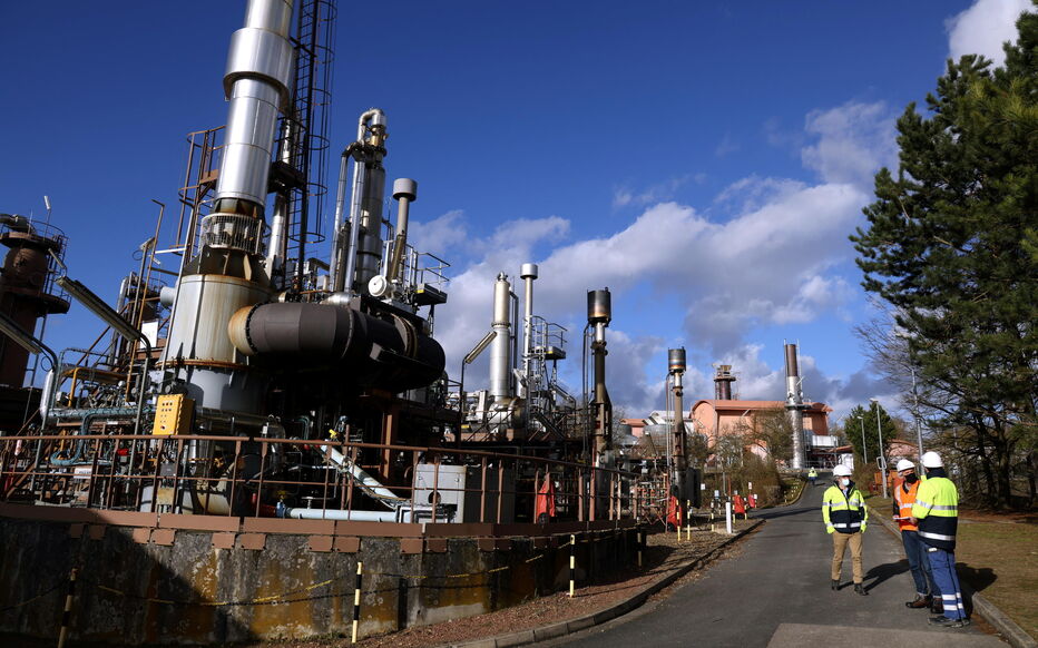 découvrez les implications des sanctions imposées aux sociétés d'énergie. analysez comment ces mesures affectent le secteur énergétique, les entreprises concernées et les enjeux économiques globaux.