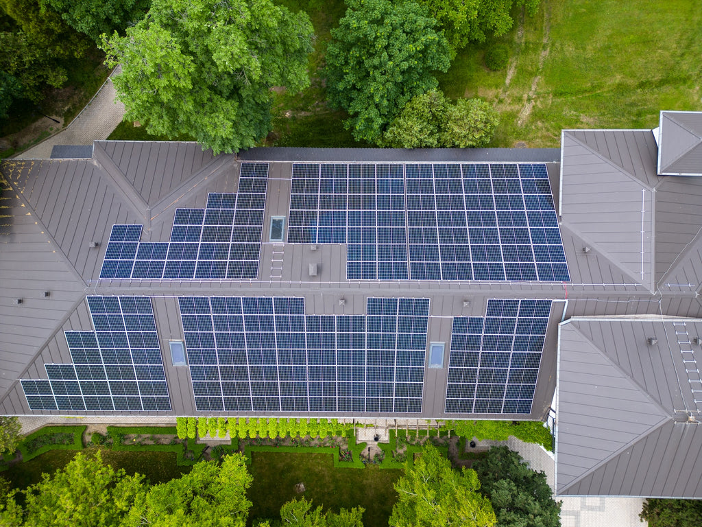 découvrez tout ce qu'il faut savoir sur la surface nécessaire pour installer un panneau solaire de 100 kwc. optimisez votre espace tout en maximisant votre production d'énergie renouvelable grâce à nos conseils et astuces.