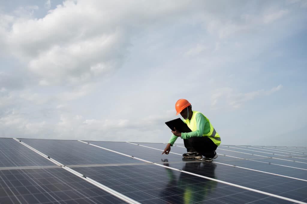 découvrez l'importance de la surface des panneaux solaires 3 kw pour maximiser votre production d'énergie solaire. apprenez comment optimiser l'espace sur votre toit et choisir le bon équipement pour une installation efficace et durable.