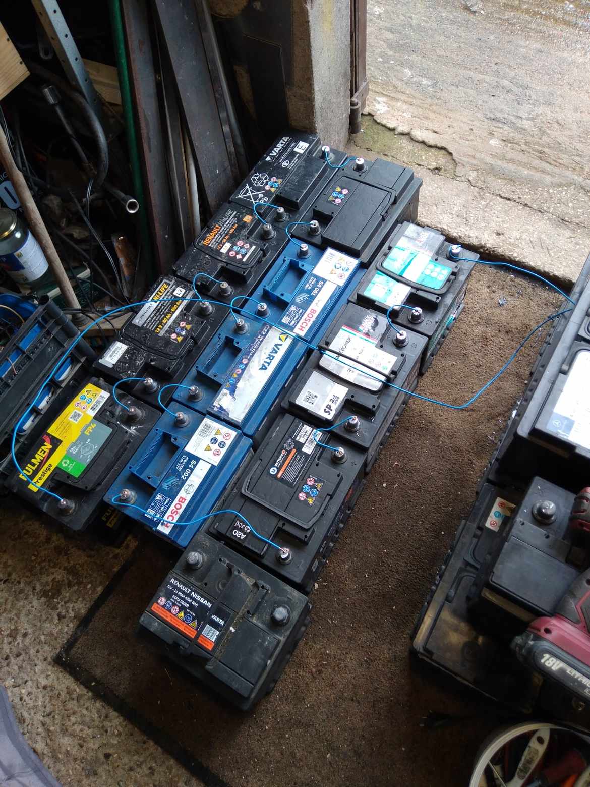 découvrez comment tester un onduleur photovoltaïque pour garantir son efficacité et sa performance. suivez nos étapes simples et conseils d'experts pour optimiser votre installation solaire.