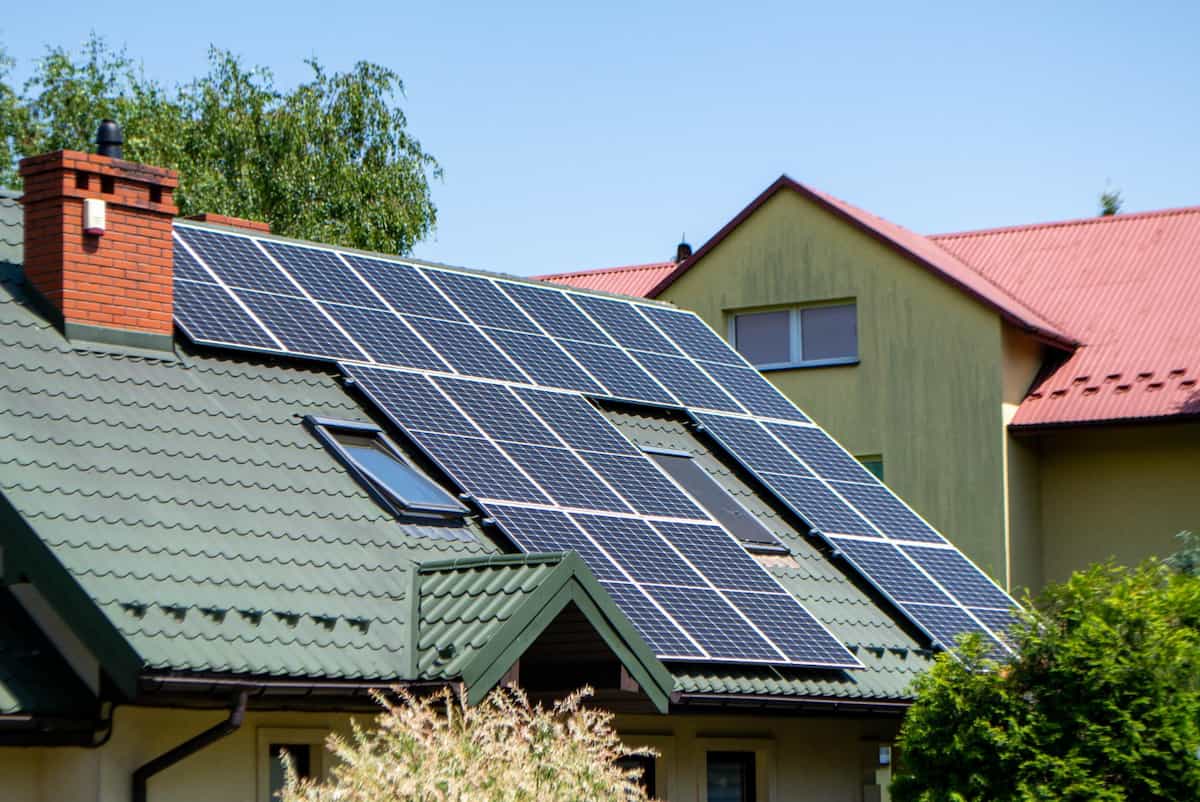 découvrez les avantages de la toiture photovoltaïque : une solution écologique pour produire votre propre électricité, réduire vos factures d'énergie et valoriser votre patrimoine. optez pour une installation durable et performante qui contribue à la transition énergétique.