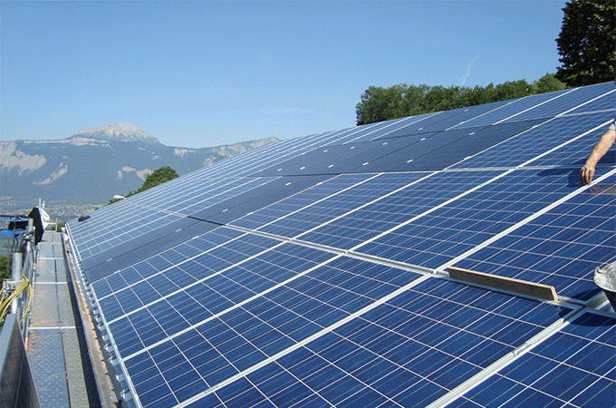 découvrez les avantages de la toiture photovoltaïque : une solution écologique et économique pour produire votre propre énergie, réduire vos factures d'électricité et contribuer à la transition énergétique. transformez votre toit en un atout durable.