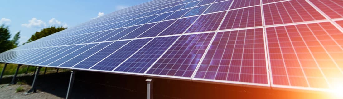 découvrez les différents types de panneaux solaires disponibles sur le marché. apprenez à choisir entre panneaux monocristallins, polycristallins et à couches minces pour optimiser votre installation solaire et maximiser votre production d'énergie renouvelable.