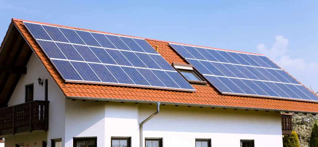 découvrez comment utiliser l'énergie solaire pour réduire vos factures d'électricité et contribuer à la protection de l'environnement. apprenez les différentes méthodes d'installation et d'optimisation pour bénéficier pleinement de cette ressource renouvelable.