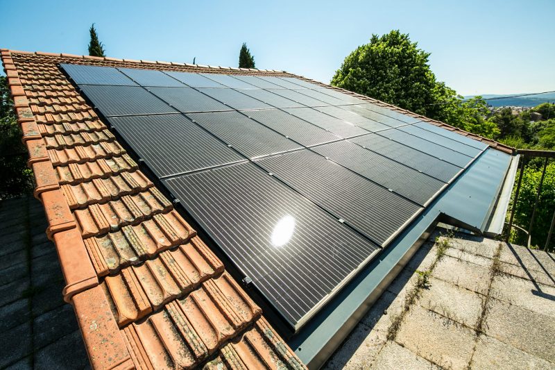 découvrez comment utiliser l'énergie solaire pour réduire vos factures d'électricité, contribuer à la protection de l'environnement et profiter d'une source d'énergie renouvelable inépuisable. transformez votre mode de vie avec des solutions solaires efficaces et durables.
